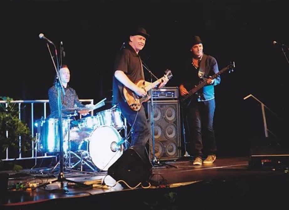 Armstrong, Tim, 2 Armstrong, Tim, 2